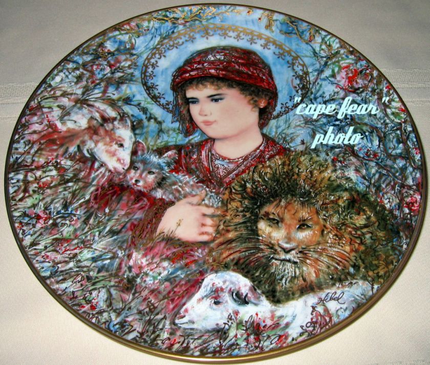 Edna Hibel Annual Christmas Unique Inspiration Plate PEACEFUL KINGDOM 