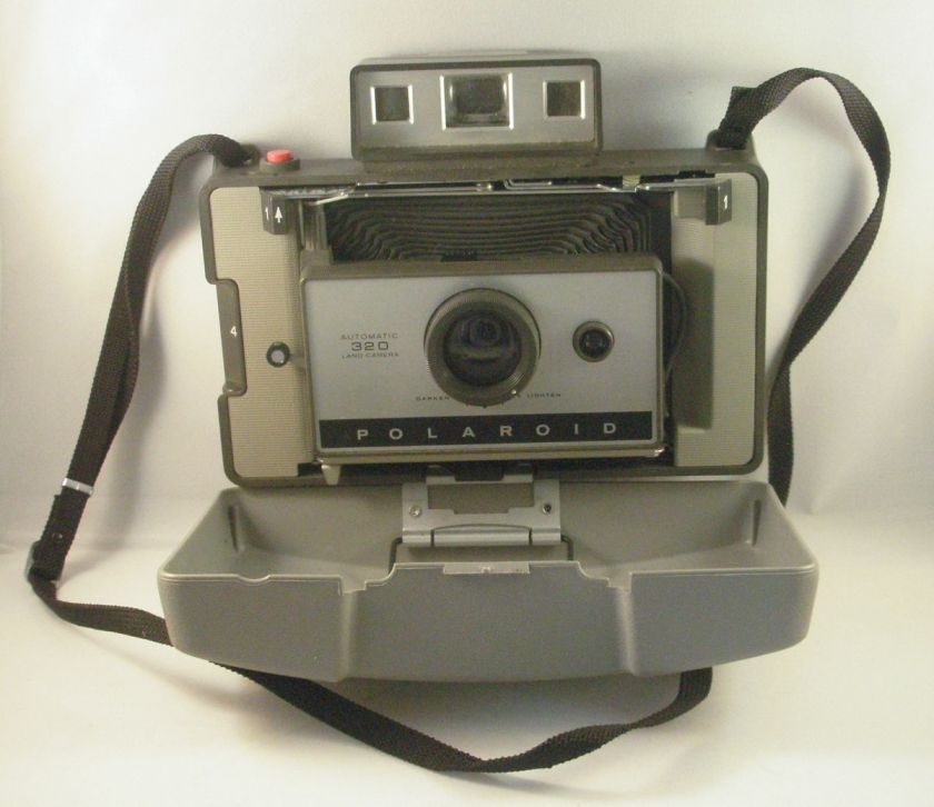 Vintage Polaroid 320 Land Camera Instant+268 Flash EUC  